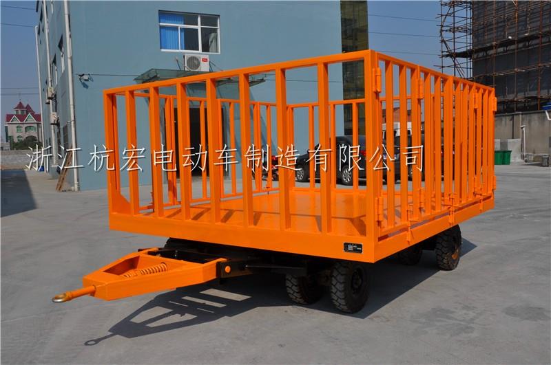 PT003帶護(hù)欄平板拖車